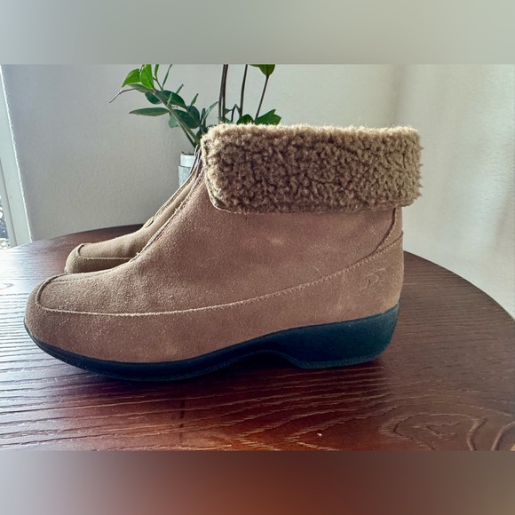 Dr. Scholl's Tan Leather Ankle Boots with Zipper Womens Size 8.5 - Picture 3 of 11